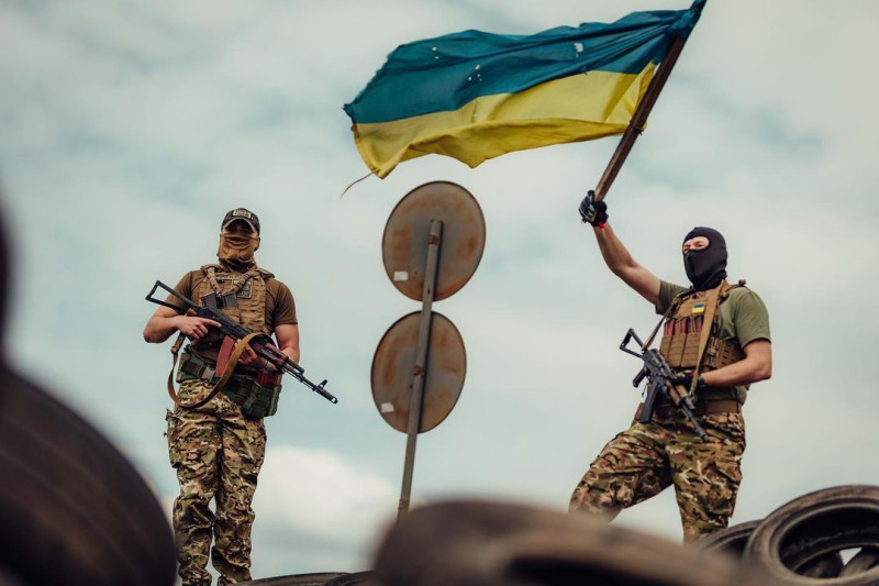 烏克蘭軍隊在南部赫爾松展開大反攻。   圖：翻攝自澤連斯基臉書（資料照）