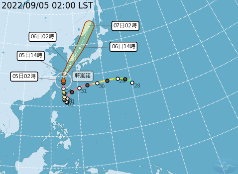 強烈颱風「軒嵐諾」今天凌晨2時的中心位置在琉球西北方410公里、約在台北東北方510公里海面上，已經朝韓國撲去。   圖：中央氣象局/提供