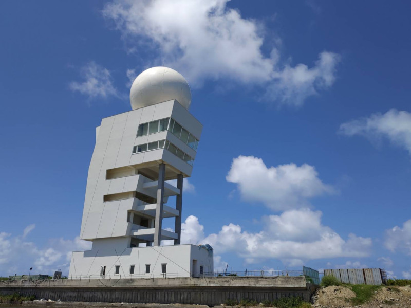 新七股氣象雷達站將以「黑面琵鷺」和「七股鹽山」做為主體建築的設計意象。   圖：中央氣象局／提供