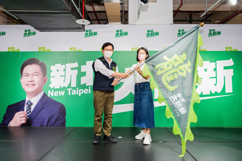 民進黨新北市長候選人林佳龍今（6）日成立「攏係好姊妹－姐姐妹妹挺佳龍助選團」   圖：林佳龍團隊提供