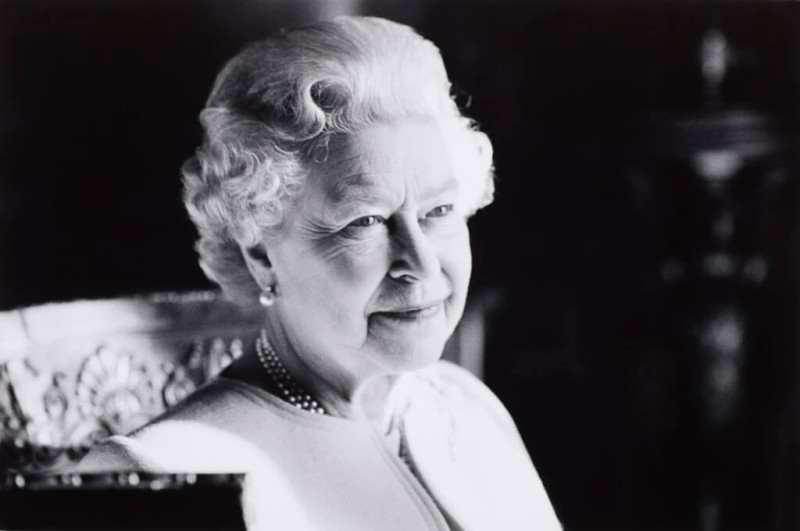 白金漢宮8日宣布，英國女王伊麗莎白二世已經辭世，享耆壽96歲。   圖：翻攝RoyalFamily推特