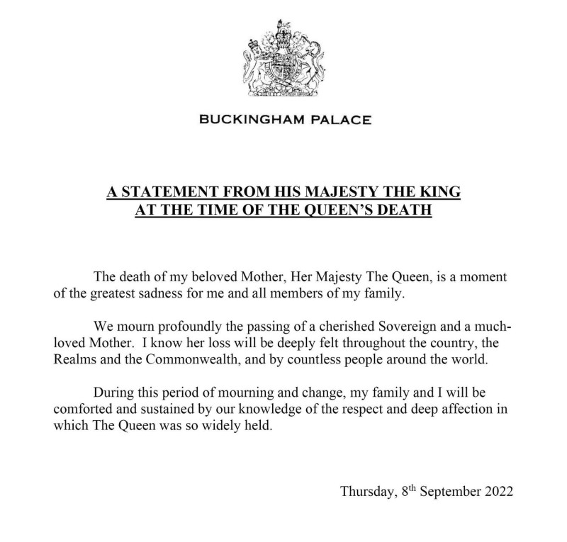 查爾斯首度以「國王」身份在聲明中表達悼念母親。   圖/截取自The Royal Family臉書粉專