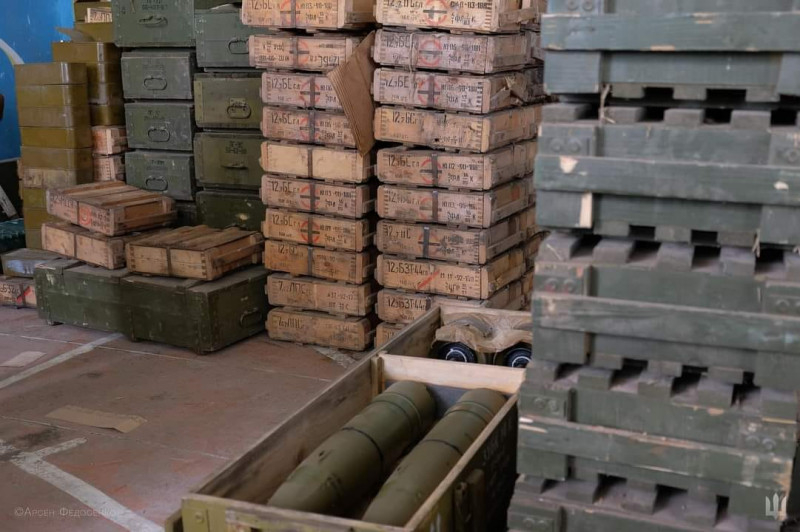 烏軍全面反攻，繳獲俄軍大批武器彈藥。   圖 : 翻攝自烏克蘭武裝司令部臉書