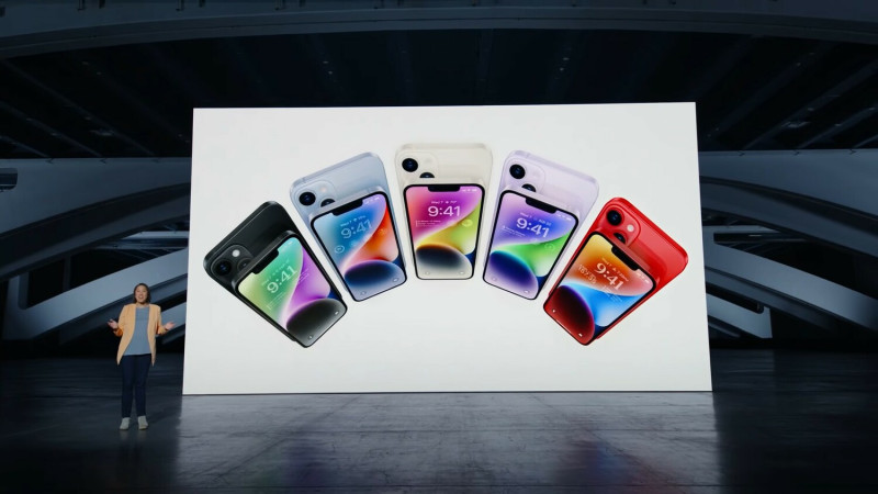 蘋果在秋季發布會推出新一代iPhone14系列，卻有許多果粉近期抱怨14的續航力極差，電力比前一代iPhone13更不持久。   圖：翻攝自蘋果官網