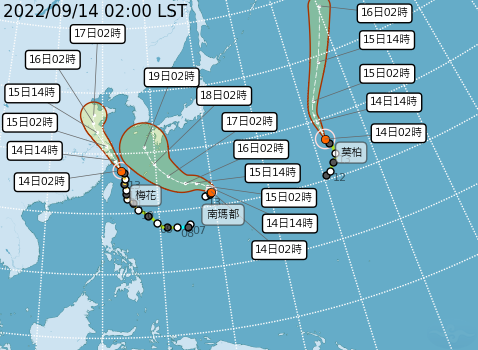 太平洋上3個颱風：梅花（左起）、南瑪都與莫柏都沒有朝台灣而來，威脅算是解除，只是外圍環流影響還在，沿海要小心長浪。   圖：中央氣象局/提供