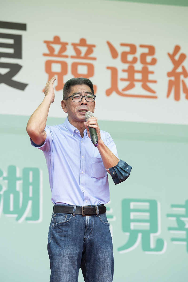 四連霸澎湖縣民進黨立委楊曜2日宣布，2028年立委任期屆滿，將不再參選立委在內任何公職。   圖：陳光復競選辦公室提供
