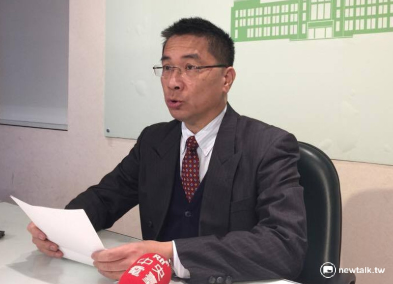 行政院發言人徐國勇31日表示，他會批准辦公室主任林育卉的辭呈，但此事不能無限上綱到要他道歉。   圖：新頭殼資料照片