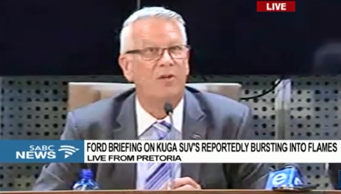 南非福特汽車（Ford）近來頻傳火燒車事件，該公司決定召回4556輛車Kuga 1.6L，全面進行安全檢查。   圖：翻攝網路