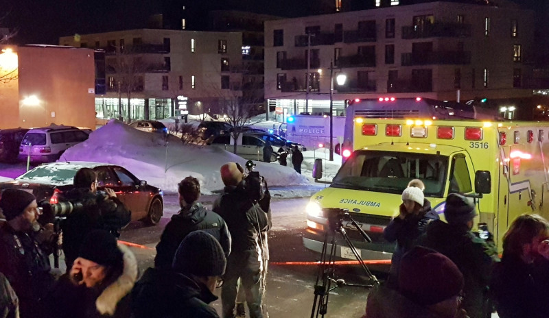 魁北克市伊斯蘭文化中心29日晚禱期間遭槍擊，造成3人死亡。   圖：達志影像/路透社