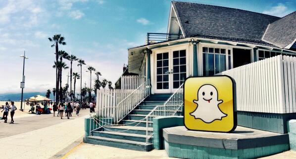 社交軟體「Snapchat」的開發母公司Snap Inc.在2日提出上市公開募股申請，計劃募集30億美元（約新台幣930億元）。   圖：翻攝Snapchat官方推特帳號