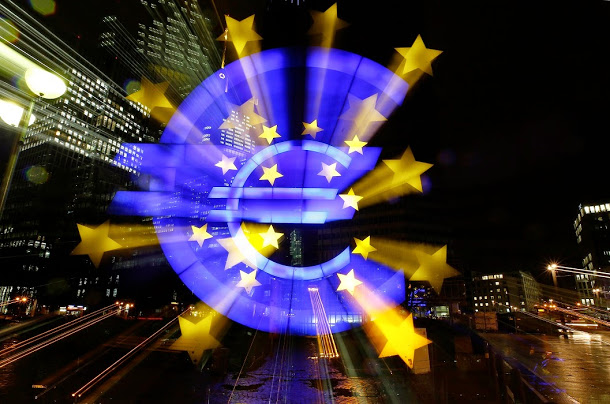 歐元成為自羅馬帝國以來，歐洲貨幣最重大改革，但25年過去，歐元區遭受莫大壓力。   圖：達志影像/路透社資料照片