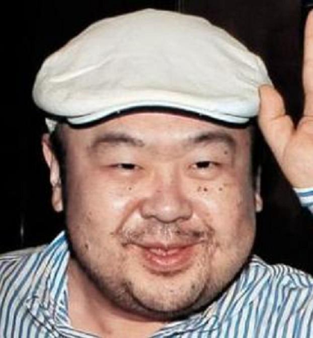 朝鮮領導人金正恩同父異母的哥哥金正男，曾是朝鮮呼聲最高的接班人，但13日在馬來西亞機場遭殺害。

   圖:翻攝維基百科