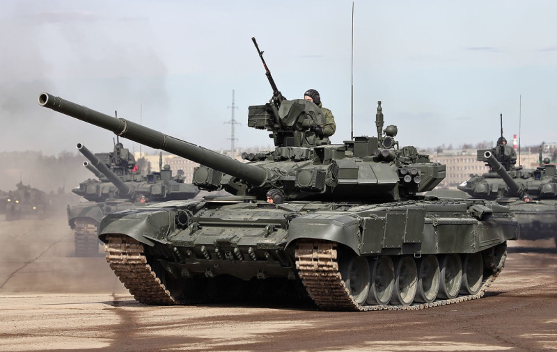T-90M 為俄軍主戰坦克，目前烏拉爾瓦貢紮沃德坦克廠正在大量製造。    圖：翻攝自維基百科（資料照）
