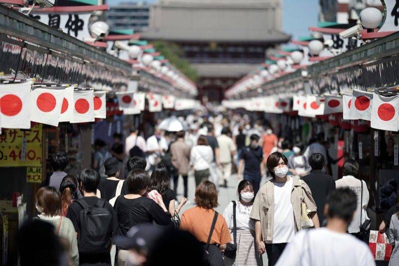 ▲日本將於10月11日取消入境人數上限、開放外國旅客自由行、短期免簽證等，讓不少台人紛紛開始規畫行程。（示意圖／美聯社／達志影像）   