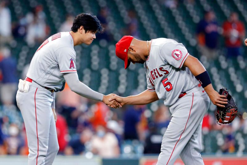 ▲大谷翔平跟Albert Pujols。（圖／美聯社／達志影像）   