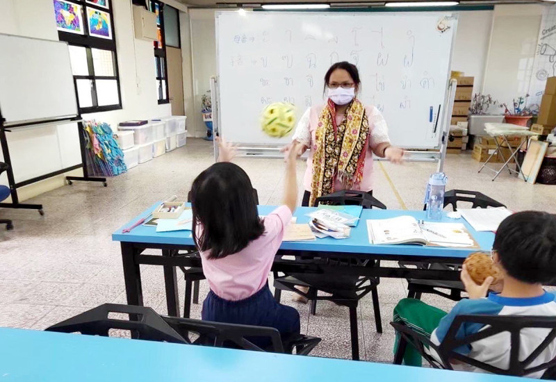 陳瑪莉的母語教學融入泰國文化。   圖：移民署提供