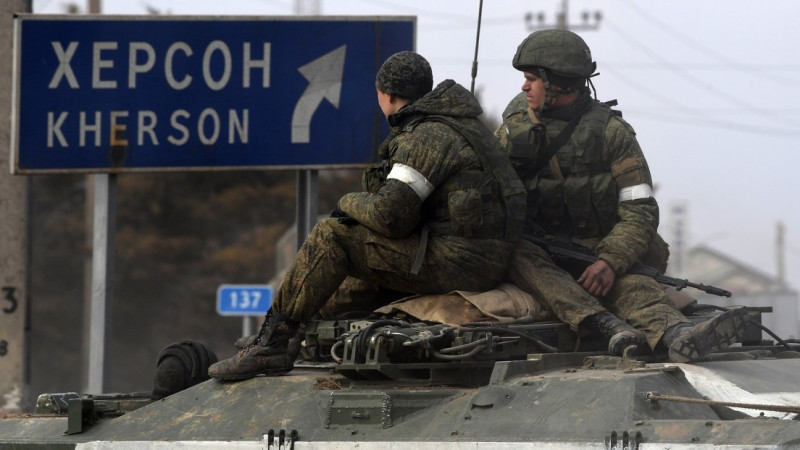 俄軍撤離第聶伯河（Dnipro River）西岸的赫松市，烏克蘭謹慎應對。   圖：翻攝自推特 @sentdefender（資料照）