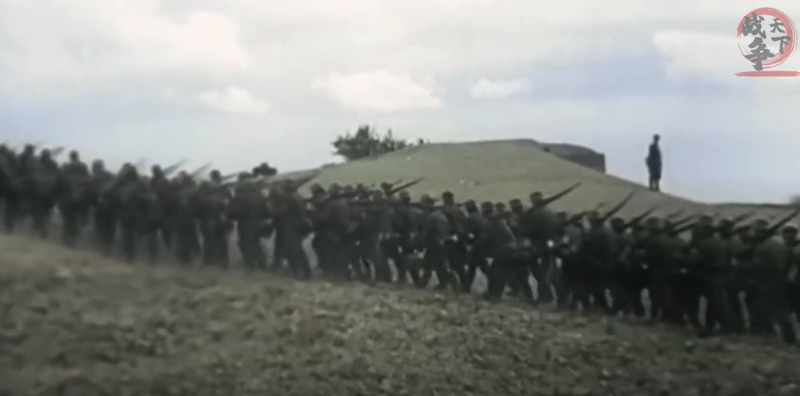 德國、斯洛伐克與蘇聯軍隊入侵波蘭，揭開二戰序幕。   圖：翻攝自西瓜視頻
