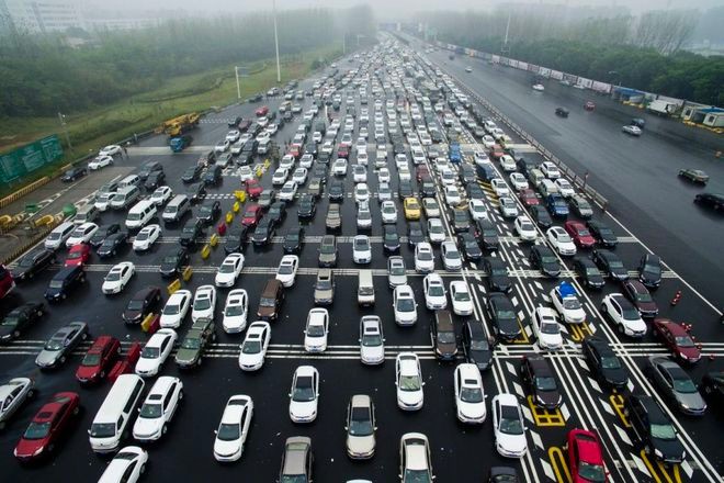 中國十一連假將結束，各地預計將面臨堵車潮。   圖：翻攝自百度（資料照）