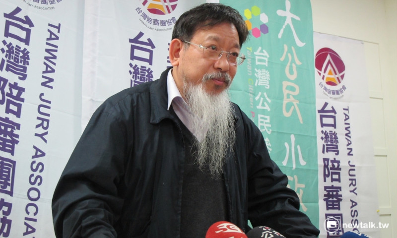 台灣陪審團協會理事長張靜1日召開記者會說，司法官的貪污犯罪是最難查獲的。   圖：林朝億/攝