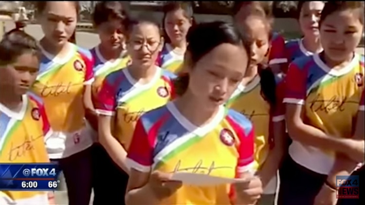 由流亡藏人組成的一支女子足球隊計劃前往美國參加達拉斯杯足球賽，但是申請簽證遭拒，球隊對此發表聲明。   圖：翻攝網路