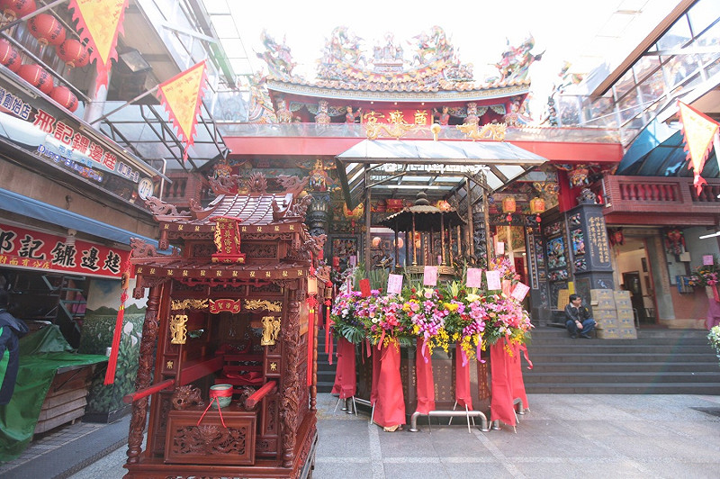 廟宇巡禮與品嚐基隆廟口夜市小吃，是最能體驗在地精神的小旅行。   圖：翻攝自基隆市政府網站