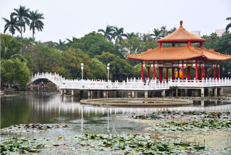 走過一百年的台南公園，自日治時期啟用，是台南最古老的公園。 
    圖：翻攝自台南市政府觀光旅遊局網站
