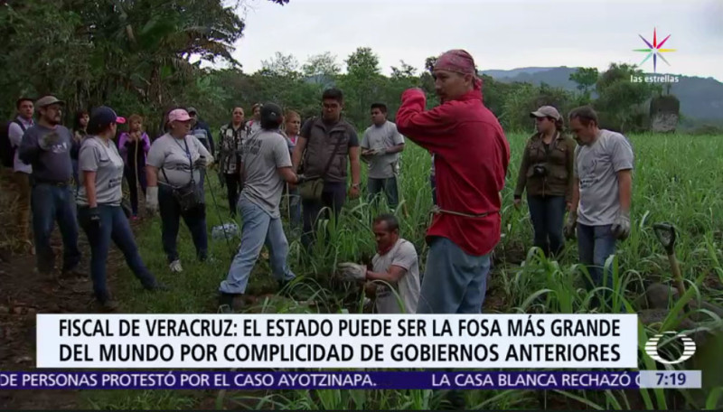 墨西哥當局在維拉克魯斯州挖掘1個亂葬崗，挖出了250餘具人類的頭顱骨。   圖：翻攝Televisa
