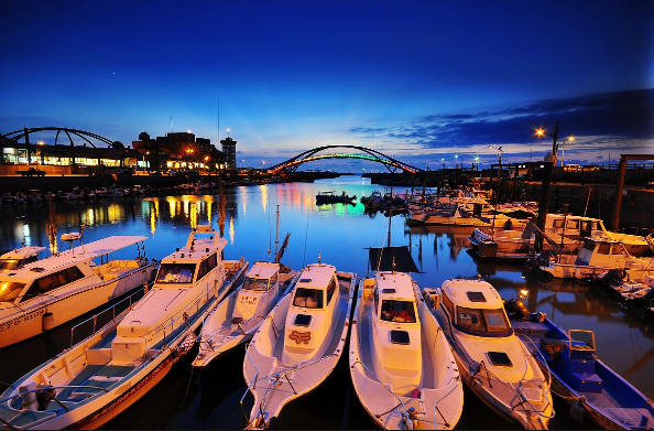 永安漁港是台灣唯一客家漁港，有豐富的客家文化，廣邀親子共遊。   圖：翻攝自交通部觀光局網站