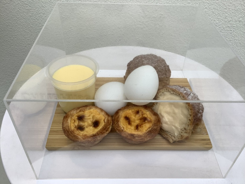 Chateraise高級店的「八岳玉子」採最優質蛋做的布丁及蛋撻等商品，人氣也絕佳 圖:劉黎兒/攝