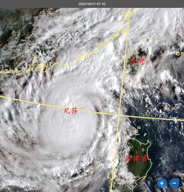 鄭明典指出，尼莎颱風近中心對流還在爆發狀態，偏在颱風中心的南側，是很強的對流，東沙島就在颱風中心附近。   圖：翻攝自氣象局長鄭明典臉書