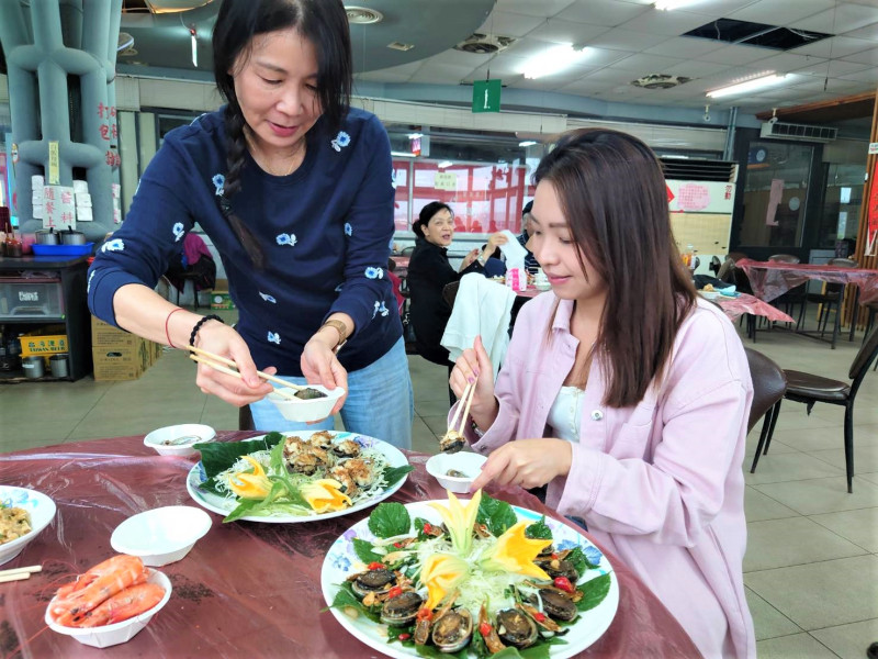 當季貢寮鮑料理，吃過的都說讚。   圖：新北市農業局提供