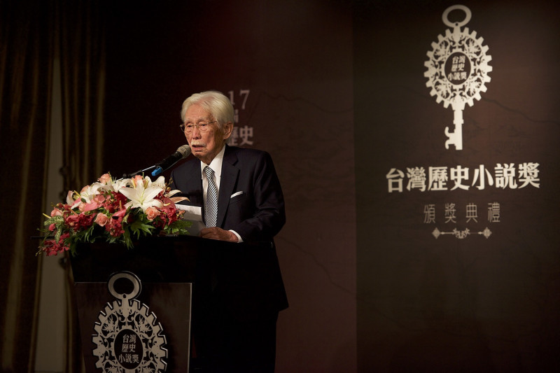 台灣和平基金會董事長辜寬敏致詞時，特別感謝所有來賓在假日時還特地撥空出席，是對參賽者的肯定，也是對新台灣和平基金會的鼓勵。前   圖新台灣和平基金會提供