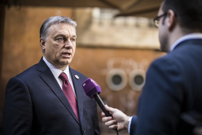 匈牙利總理奧班（左）對移民採取強硬態度，招致國際批評。   圖：翻攝匈牙利政府官網/Balázs Szecsődi