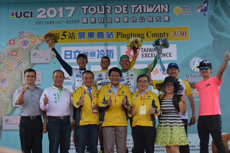 「2017國際自由車環台賽」個人組冠軍。   圖：屏東縣政府提供