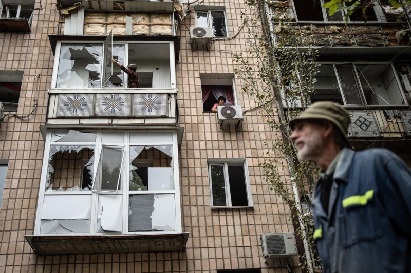 烏俄戰事中，居民的住家遭毀（示意圖）   圖：翻攝自澤連斯基臉書