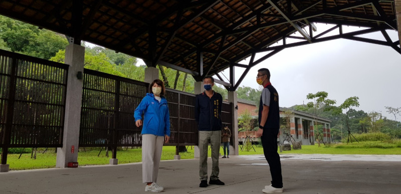 金山區中山溫泉公園自去年啟用接續榮獲「第29屆中華建築金石獎」、「2022國家卓越建設獎」及「2021致敬城鄉魅力大賞-城鄉魅力賞」等獎項。   圖：金山區公所提供