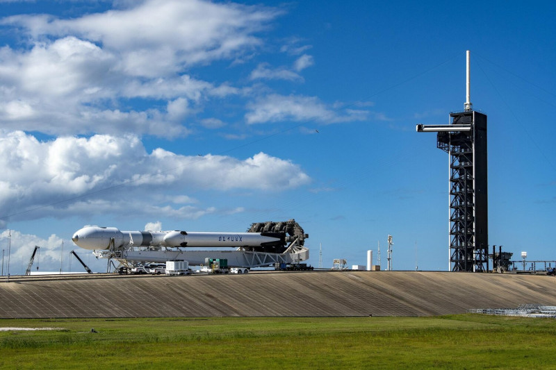 美國太空探索技術公司（SpaceX）的「獵鷹重型火箭（Falcon Heavy）」 執行任務USSF-44，睽違3年再次升空。   圖：翻攝自SpaceX推特