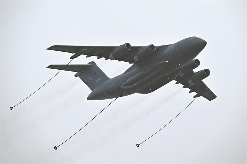 解放軍「運油-20」空中加油機8日將參與珠海航展動態展示。   圖：翻攝新華網