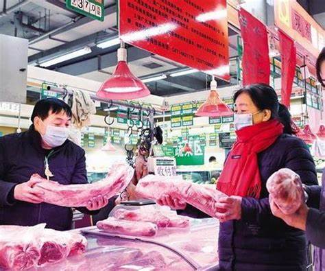 中國豬肉價格飛漲，漲價近 52 %。   圖 : 翻攝自騰訊新聞