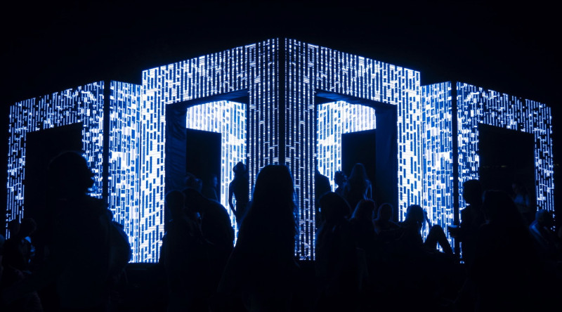 知本展區閉幕後，12月將在台東舊站特區展出另外2件大型聲光藝術作品。   圖：台東縣政府/提供