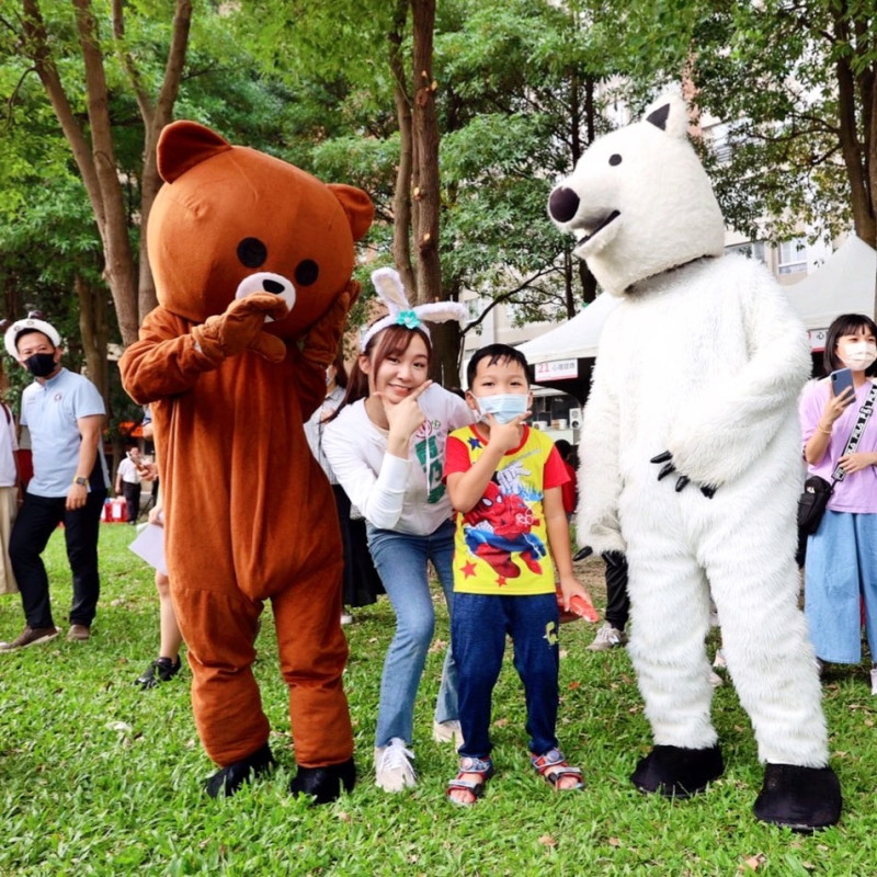 高乃芸呼籲大家全力支，作她的靠山，11月26日，一起將手中神聖的一票投給高乃芸。   圖：高乃芸競選辦公室提供