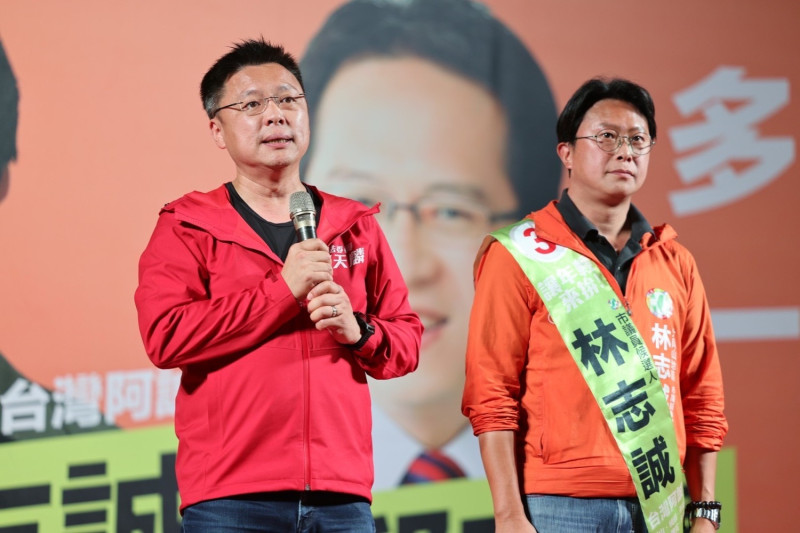趙天麟(左).為林志誠可能被分票的謠言非常擔心。   圖：林志誠競總提供