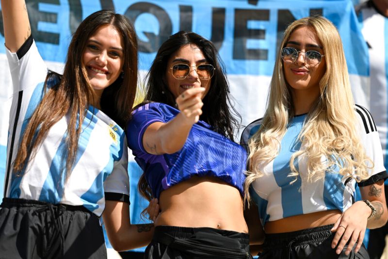 阿根廷美女球迷。   圖／美聯社／達志影像
