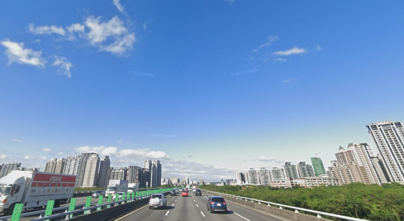 國1竹北交流道智慧交通管理控制系統將於11月29日上路。   圖：翻攝自Google map