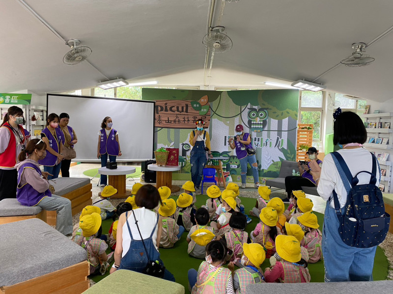 Picul泰山書屋歡迎各幼兒園、學校、機關及民間團體預約安排說故事活動。   圖：新北市原民局提供