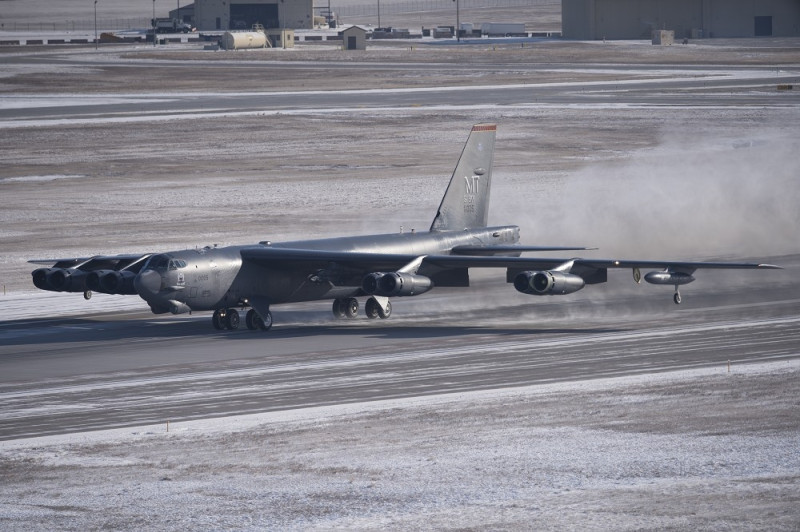 美軍B-52戰略轟炸機，傳將長期以「輪換」方式在澳洲部署。   圖：翻攝DVIDS
