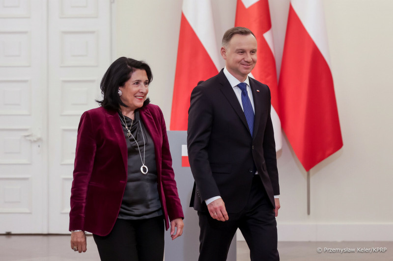 波蘭總統杜達 （Andrzej Duda）訪問喬治亞，會面該國總統薩洛梅·祖拉比什維利（Salome Zourabichvili）。   圖：翻攝自波蘭總統官網