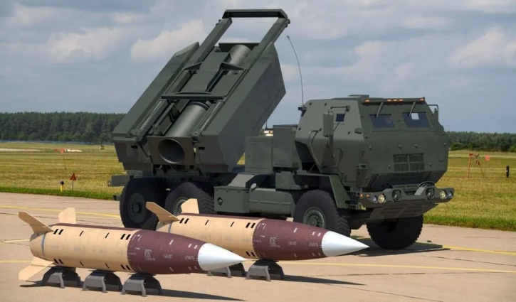 烏軍射程最遠的武器是雷霆-2彈道導彈，射程只有500公里。   圖 : 翻攝自幕談天下