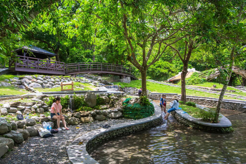 知本國家森林遊樂區的水流腳底按摩步道。   圖：取自台東觀光旅遊網